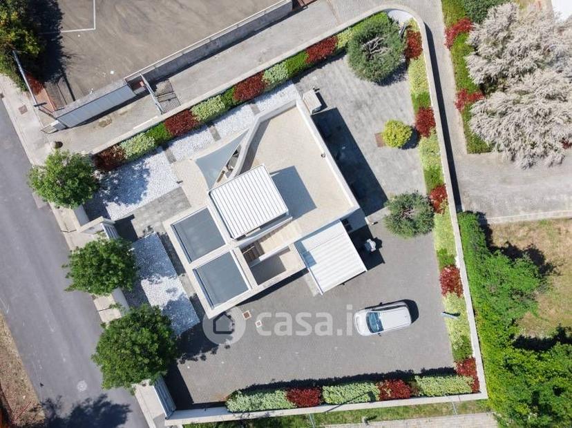 Villa in Via dei Frassini — foto 18 di 33