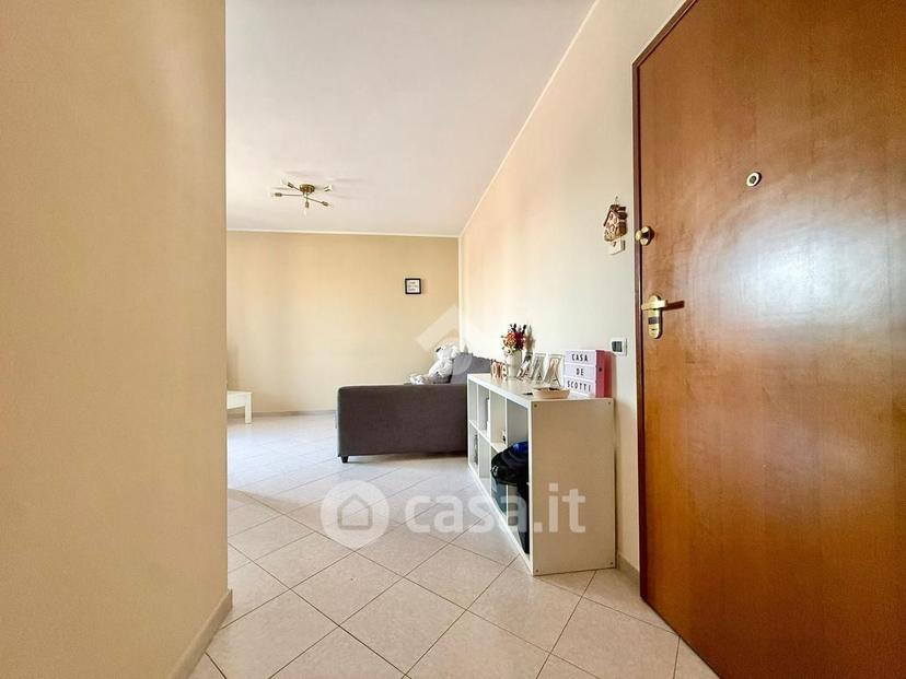 Bilocale in Via Giuseppe Ungaretti 19 — foto 9 di 23