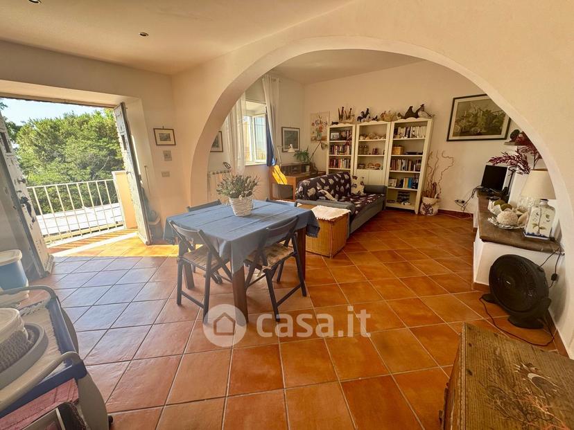 Villa in Via Appia 104 /200 — foto 22 di 136