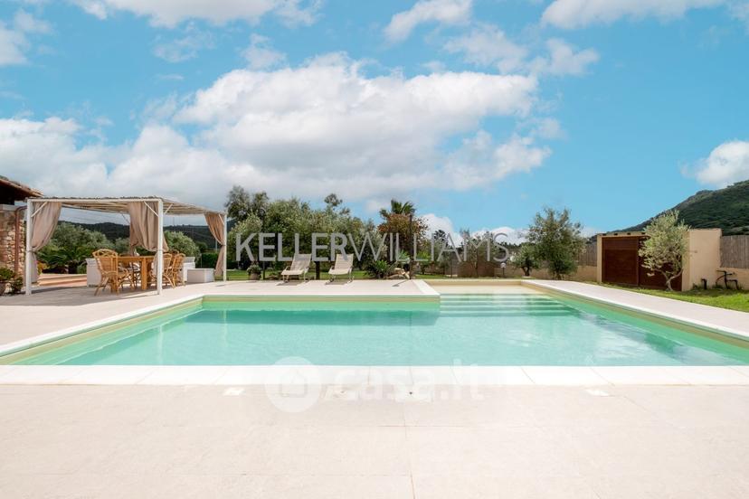 Villa in Via San Pietro — foto 25 di 36