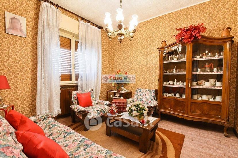 Villa in Via Cadorna 10 — foto 15 di 28