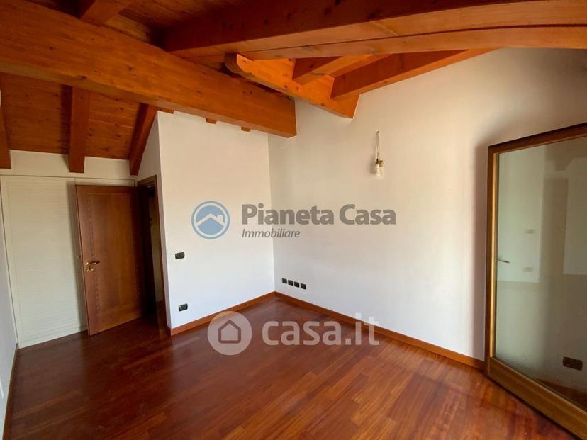 Villa in Via Antonio Simeone Sografi 11 — foto 11 di 33
