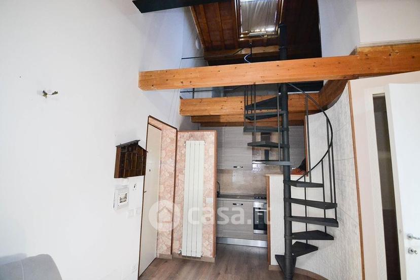 Bilocale in Via degli Anguillara 21 — foto 17 di 21