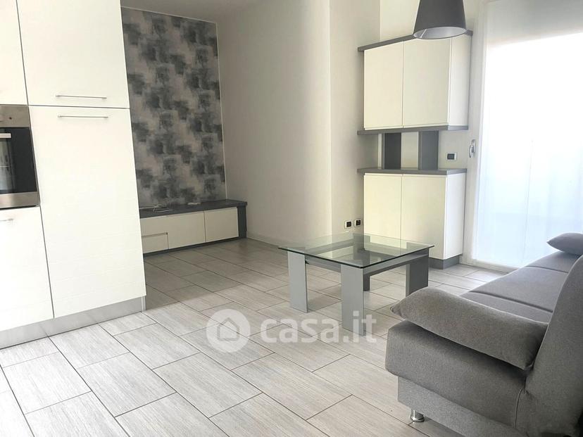 Trilocale in Via Carlo Cattaneo — foto 23 di 26