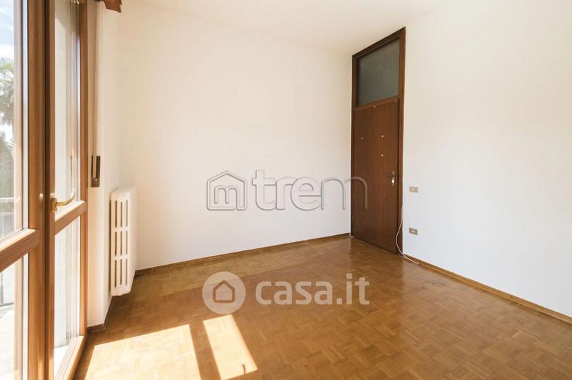 Trilocale in Via Pace 7 — foto 17 di 33