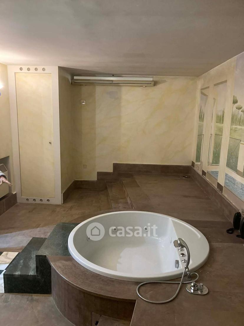 Stanza in Via Retella — foto 6 di 12