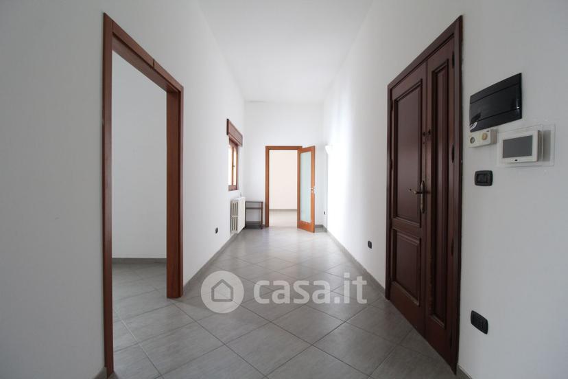 Trilocale in Via Udine 35 — foto 25 di 33