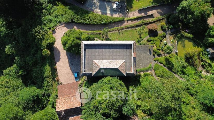 Villa in Via Sempione Nord 91 — foto 31 di 32