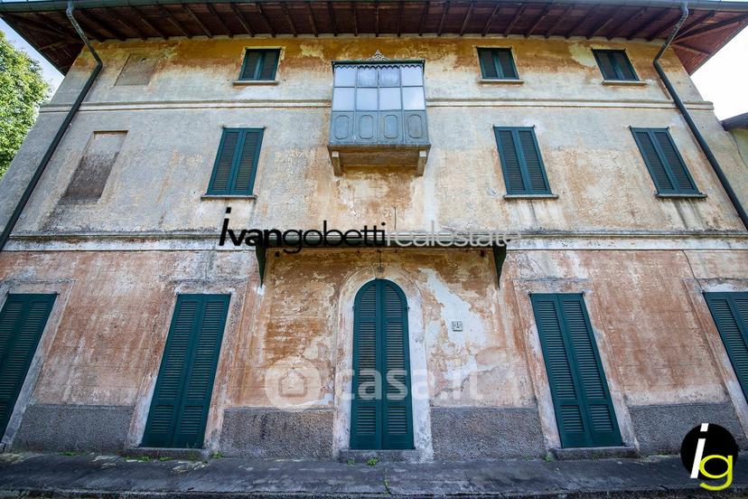 Villa in Via Sempione 13 — foto 15 di 40