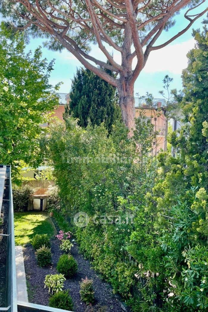 Villa in Via Donati — foto 2 di 22