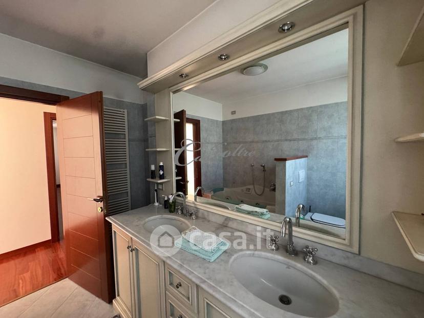 Villa in Strada Privata delle Acacie 16 — foto 17 di 33