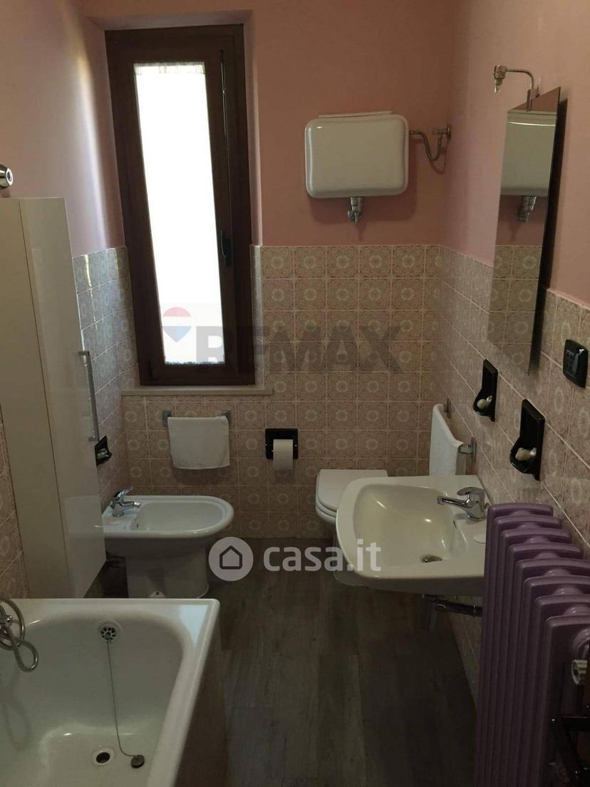Trilocale in Via Arezzo 49 — foto 21 di 38
