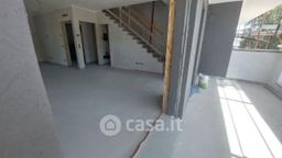Trilocale in Via Malva Sud