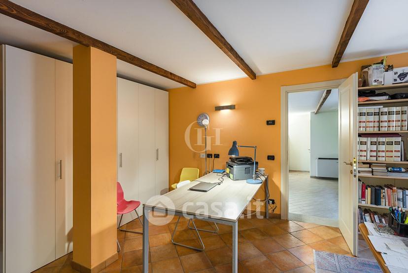 Villa in Via Sirmione 1 — foto 12 di 33