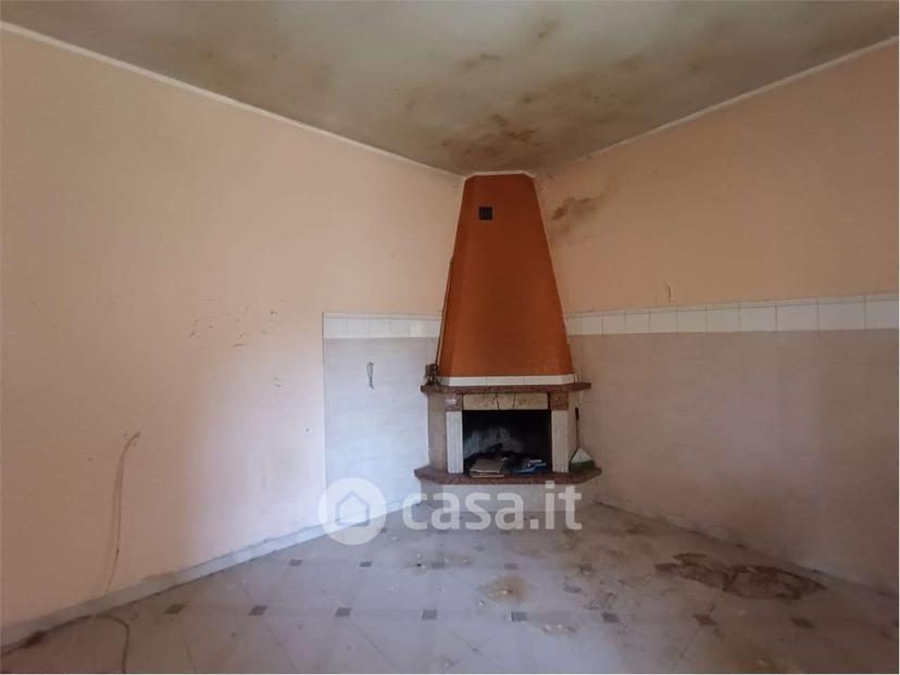 Villa in Via Paolo VI Papa — foto 16 di 33
