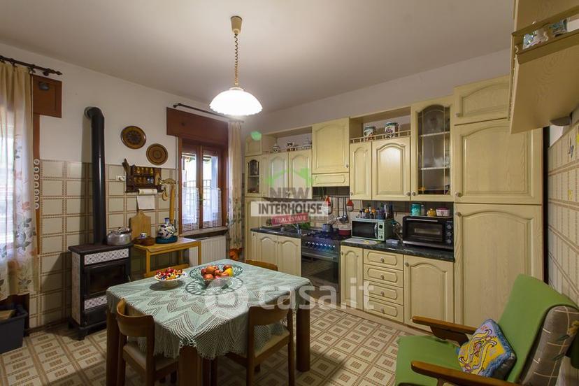 Quadrilocale in Via San Martino 80 — foto 18 di 27