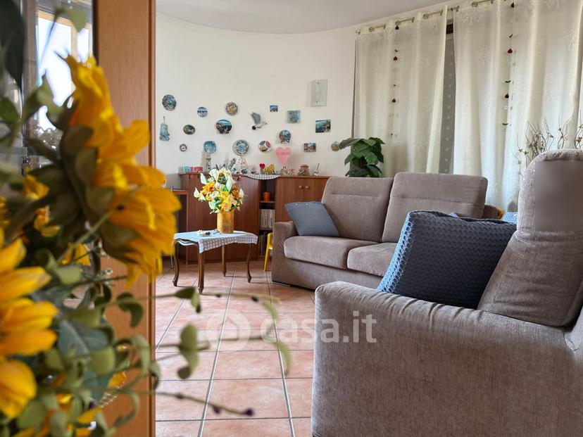 Villa in Via Luigi Barbieri 72 — foto 22 di 57