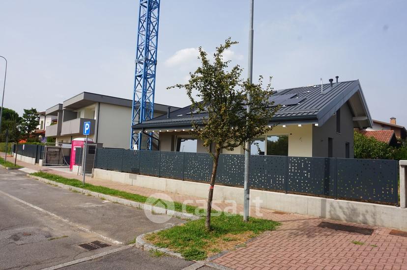 Villa in Via Bartolomeo Colleoni — foto 23 di 37