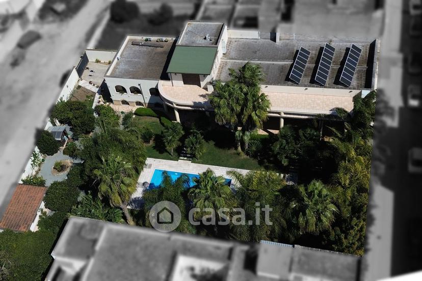Villa in Via Giulio Cesare 62 — foto 51 di 105