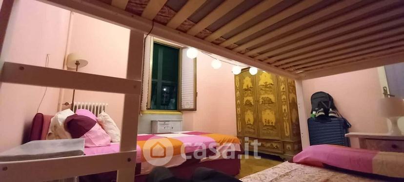 Stanza in Piazza Giuseppe Garibaldi 8 — foto 11 di 13