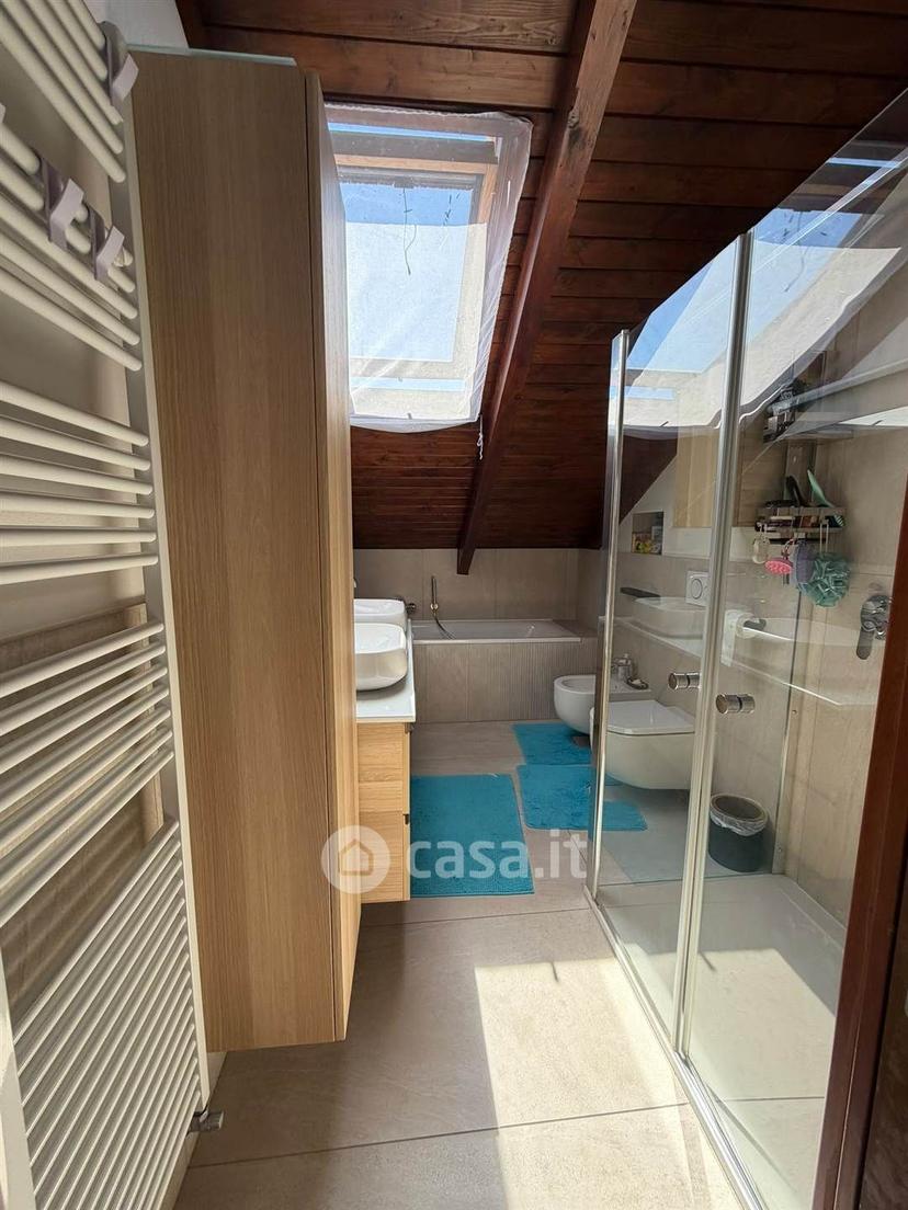 Trilocale in Via Bruno Buozzi 56 — foto 16 di 45