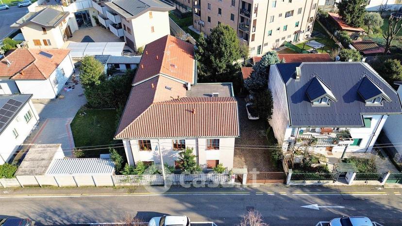 Villa in Via Alessandro Tadino 3 — foto 12 di 52