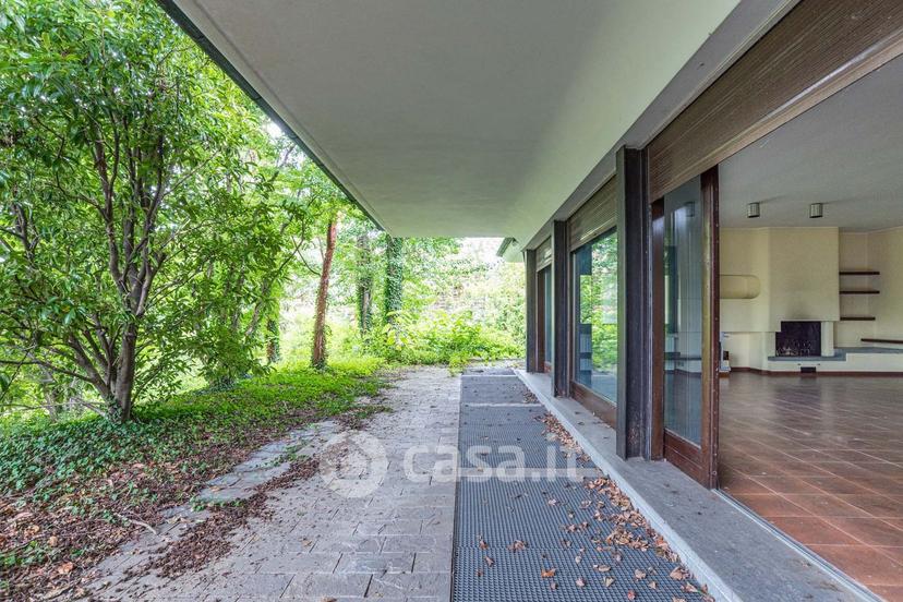 Villa in Via Pozzi — foto 8 di 28