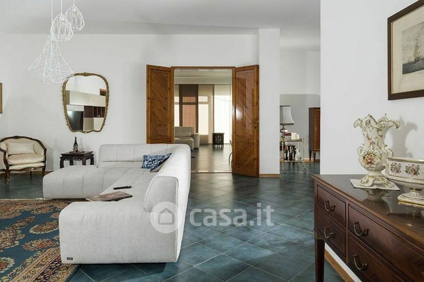 Villa in Giuseppe Garibaldi 210 — foto 19 di 57