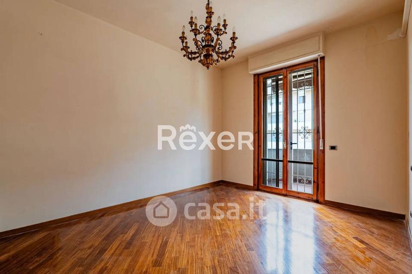 Appartamento in Via Ugo Foscolo 11 — foto 22 di 26