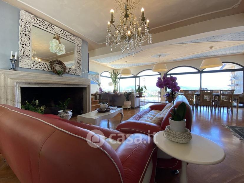 Villa in Castelnuovo — foto 70 di 72