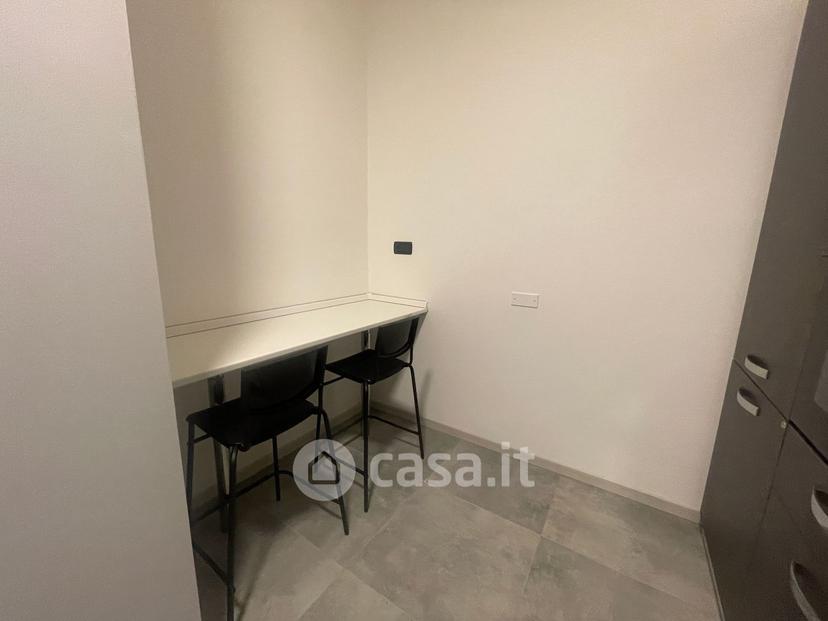 Stanza in Via Bartolomeo Spani 18 d — foto 14 di 35