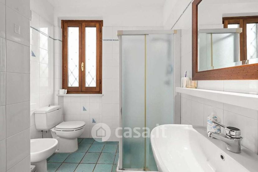 Villa in Via Flli Cervi — foto 10 di 22