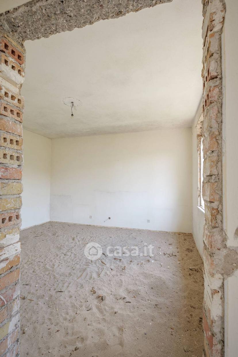 Villa in Via dei Cedri 22 — foto 2 di 37