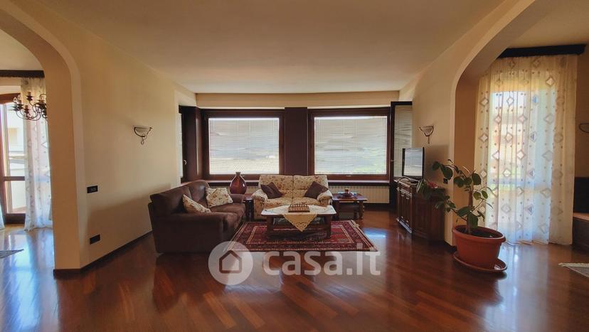 Villa in Via Fratelli Bandiera — foto 44 di 84
