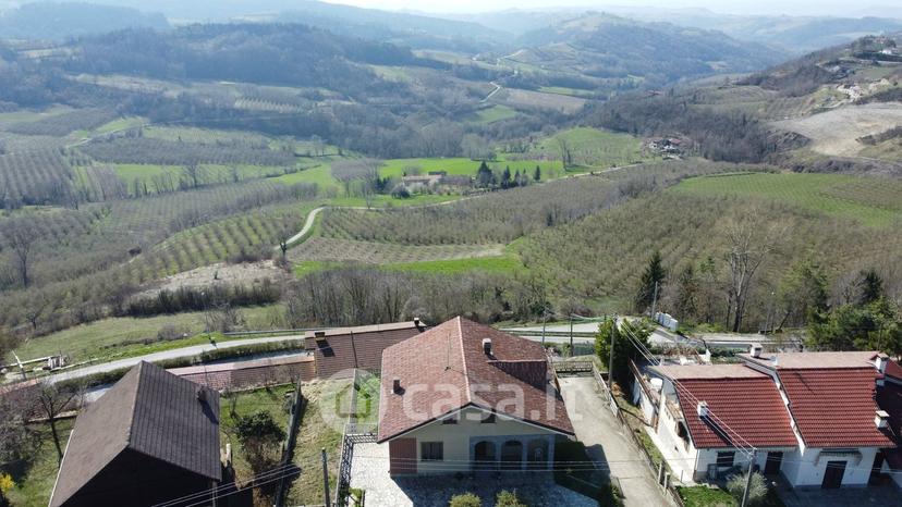Villa in Via Bricco Broncio — foto 15 di 25