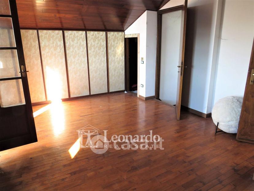 Villa in Via San Gregorio Barbarigo 15 — foto 2 di 42