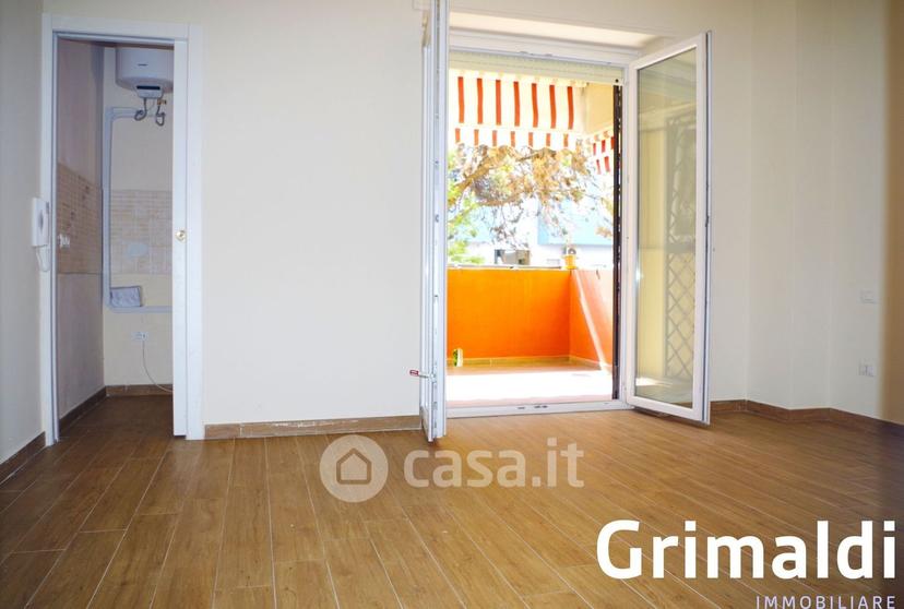 Monolocale in Via Rosmini 13 — foto 10 di 15