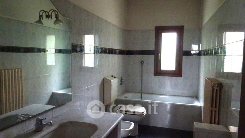 Villa in Via F. Caracciolo — foto 11 di 37