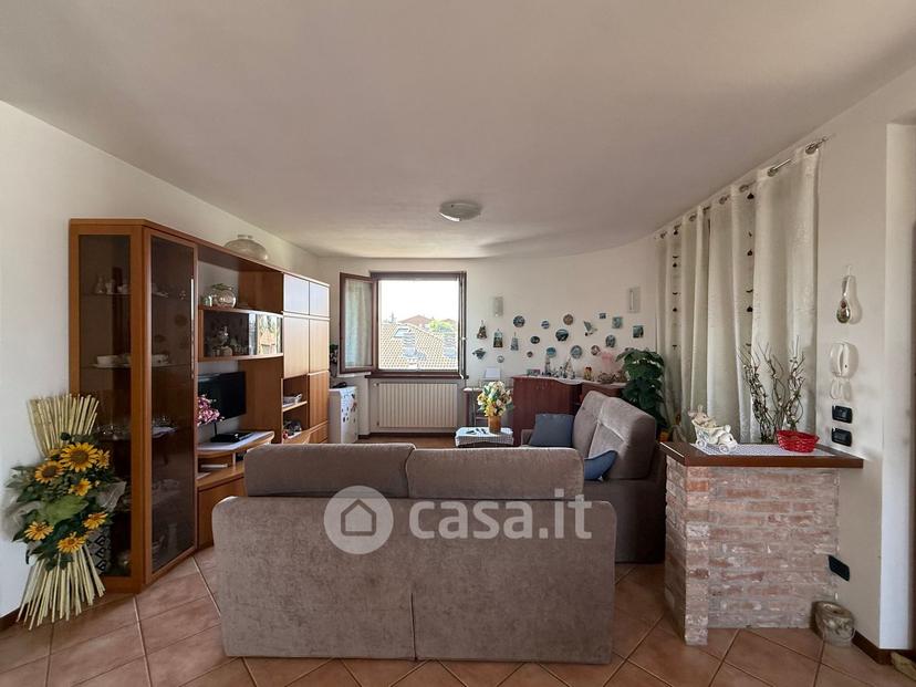 Villa in Via Luigi Barbieri 72 — foto 39 di 57