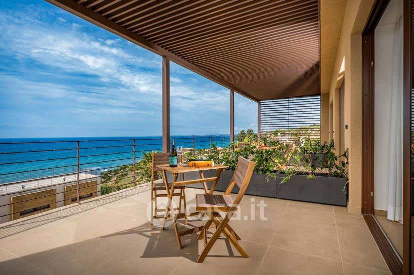 Villa in Via Caio Duilio — foto 43 di 45