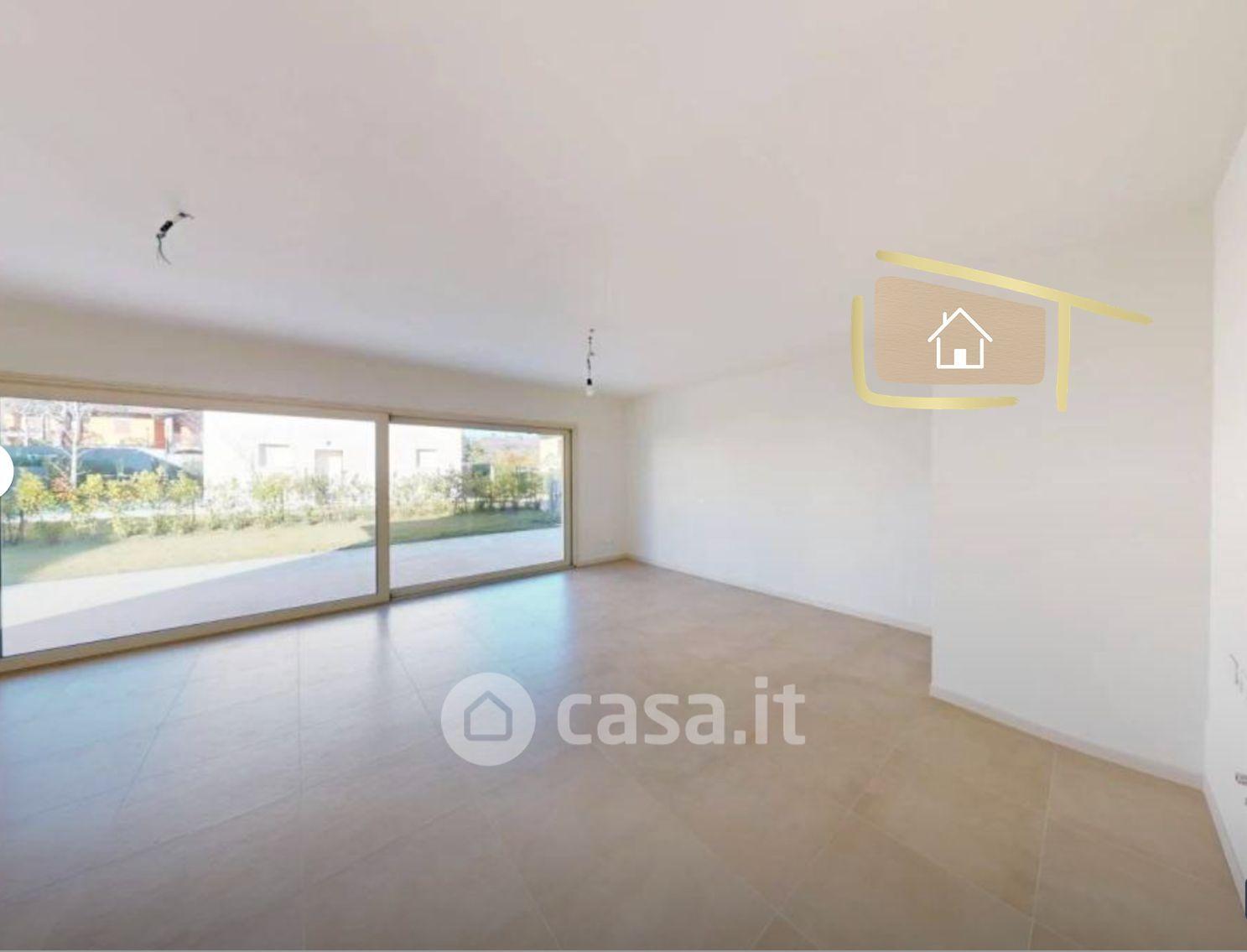 Villa in Via Rio d'Avigo 12