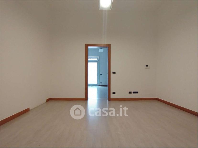 Bilocale in Via Alessandro Manzoni — foto 3 di 9
