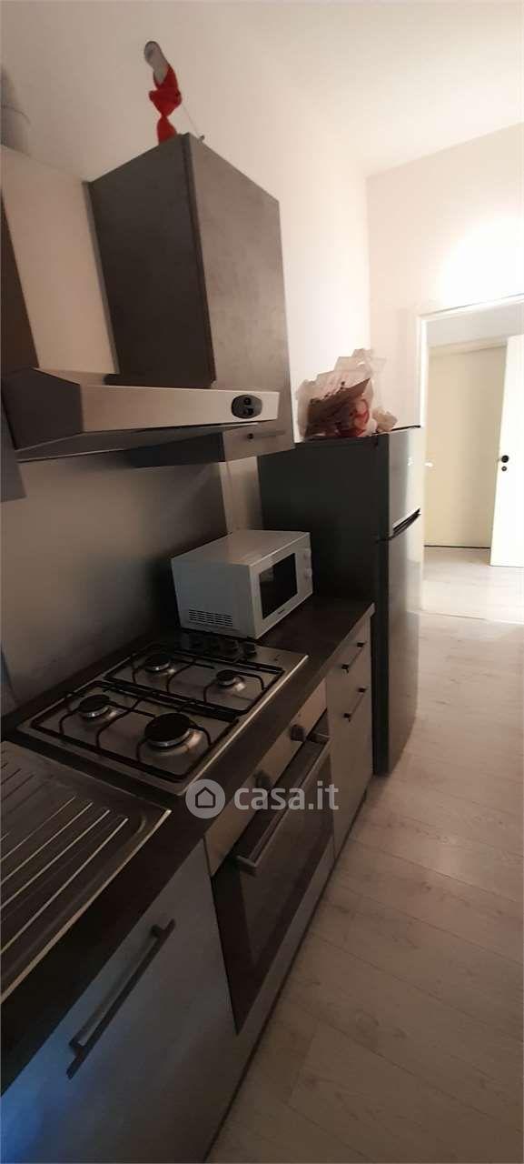 Stanza in Viale Po 3 — foto 5 di 10