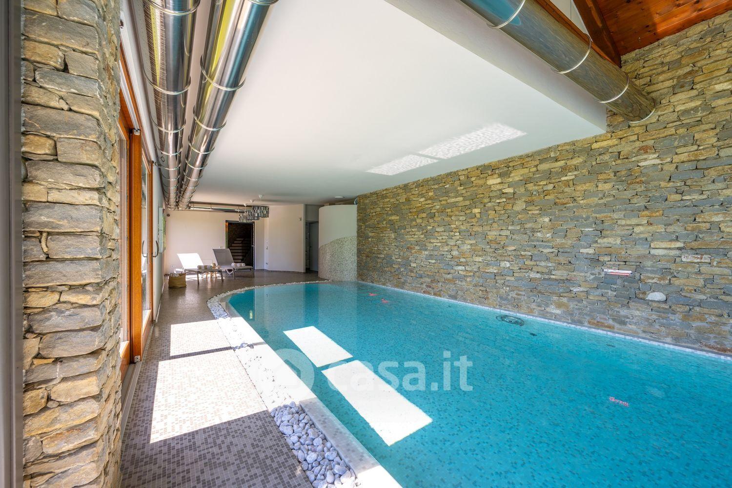 Villa in Corso Langhe