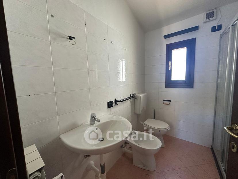Trilocale in Via Italia 15 a — foto 18 di 24