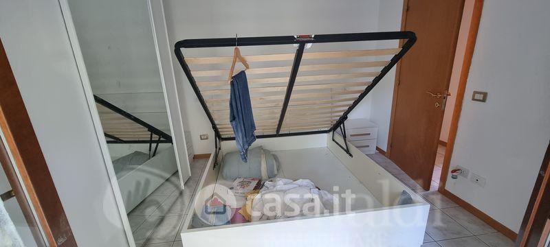 Trilocale in Via Enrico Mattei 27 — foto 19 di 25
