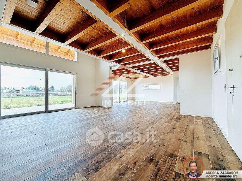 Villa in Via Larghe Ongaresca — foto 16 di 43