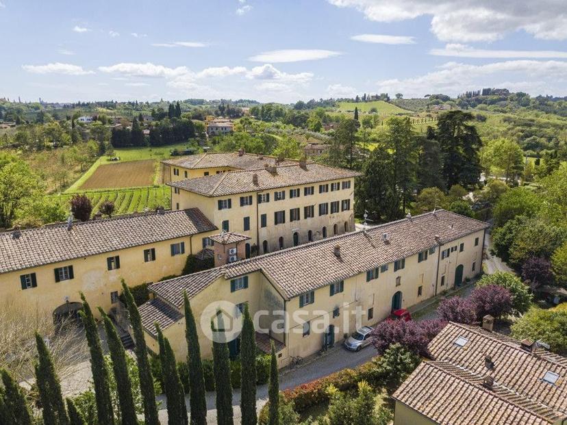 Appartamento in Strada Chiantigiana 82 — foto 3 di 28