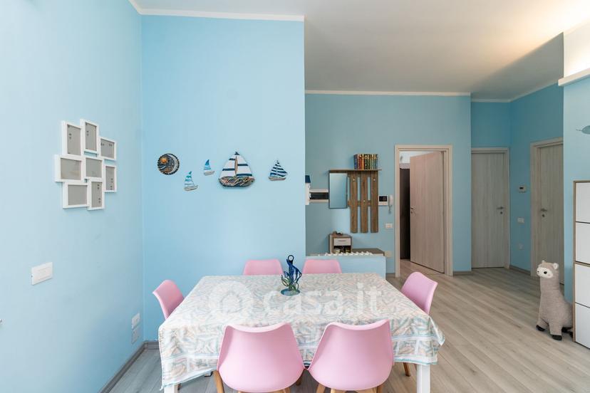 Trilocale in Viale Italia 66 — foto 37 di 63