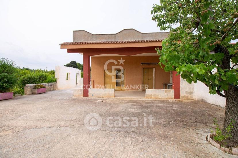 Villa in Strada Statale 16 Adriatica — foto 16 di 50